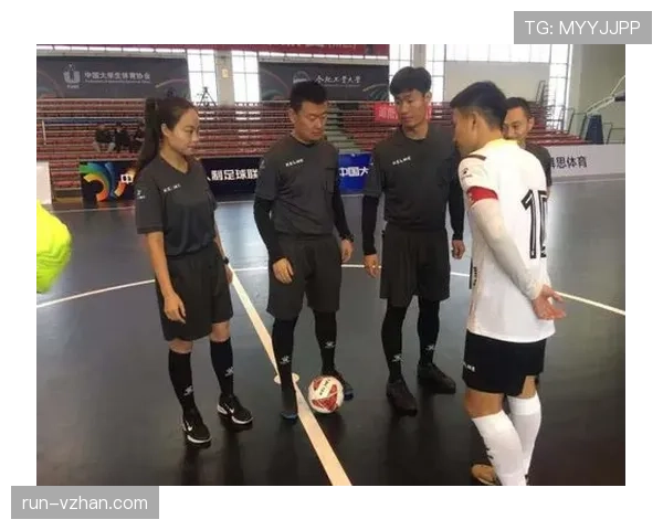 五人制足球规则详解:比赛结构与裁判判罚标准解析 五人制足球规则详解:比赛结构与裁判判罚标准解析